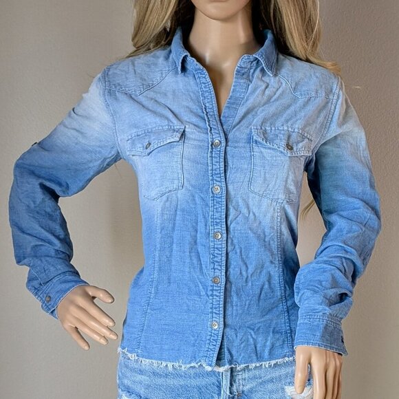 Cloth & Stone Top Women's Small Ombre Blue Corduroy Button-up Raw Hem Roll Tabs - Picture 1 of 16